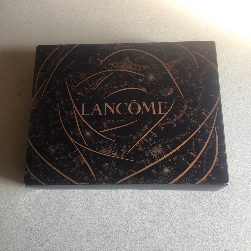Lancôme limited edition holidays collection Skincare & Makeup Gift Set
